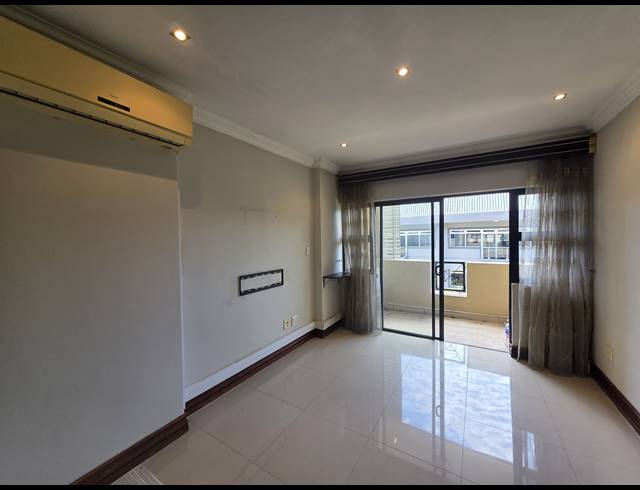 2 BEDROOM SECTIONAL TITLE FOR SALE IN UMHLANGA RIDGE